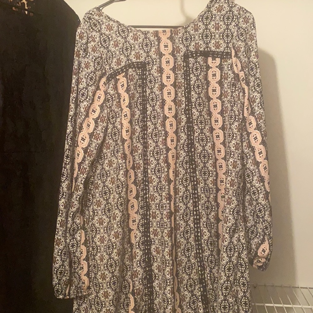 Flowy patterned dress